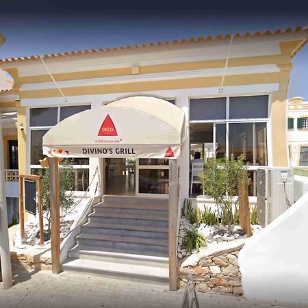 Relaxing 2 Bedroom House 5 Minutes Away From Vilamoura Marina Quarteira Bagian luar foto
